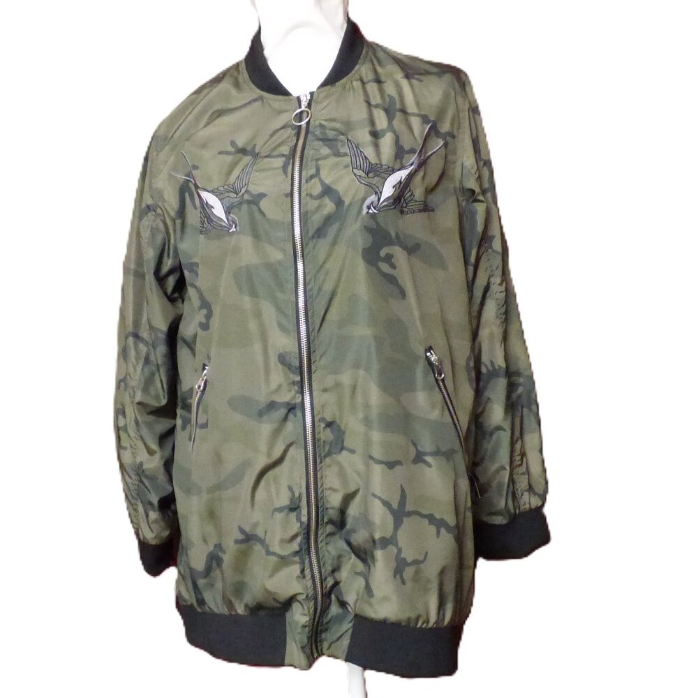 Rock & Republic Embroidered Camo Green Lightweight Bomber Jacket, Size XL
